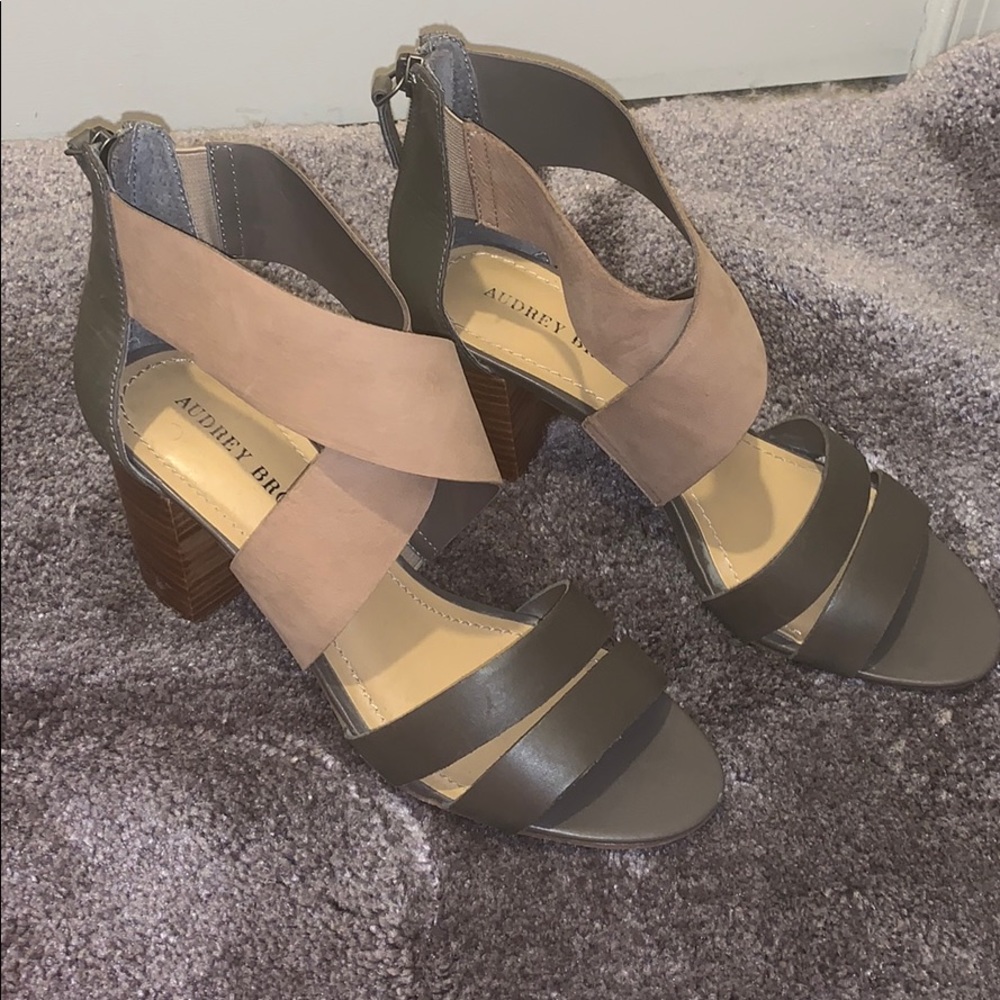 Green & Tan Heels